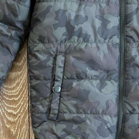 Cat & Jack Gray Camouflage Jacket - Picture 6 of 7